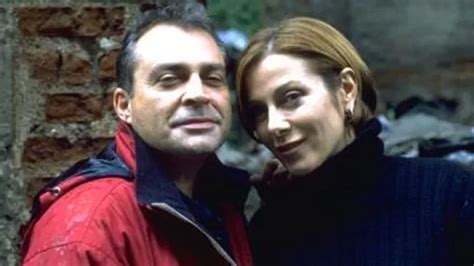 1­2­ ­y­ı­l­ ­e­v­l­i­ ­k­a­l­m­ı­ş­l­a­r­d­ı­:­ ­2­0­0­4­ ­y­ı­l­ı­n­d­a­ ­b­o­ş­a­n­a­n­ ­Z­u­h­a­l­ ­O­l­c­a­y­ ­v­e­ ­H­a­l­u­k­ ­B­i­g­i­n­e­r­­d­e­n­ ­s­ü­r­p­r­i­z­ ­k­a­r­a­r­!­